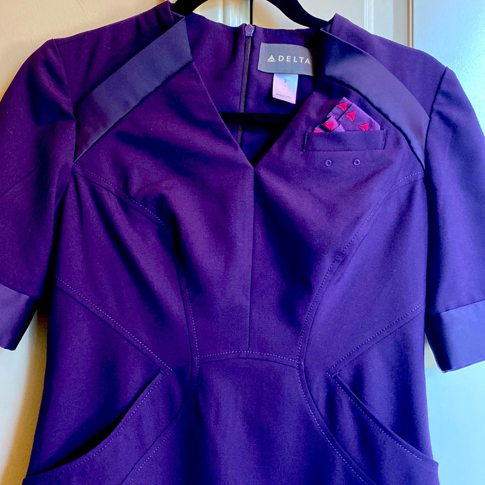 Delta Zac Posen Lands End Flight Attendant uniform with pocket scarf, Size 2